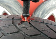 Правила и порядок ремонта бескамерных шин жгутом